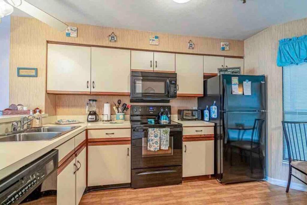 Lovely 2-Bedroom Condo With Pool Миртл-Бич Экстерьер фото